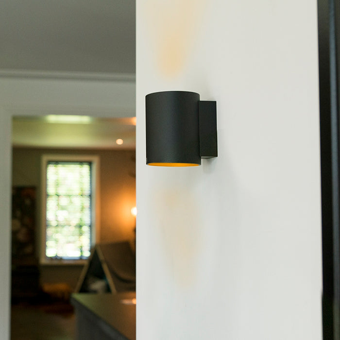 QAZQA Wandlamp zwart met goud rond - Sola