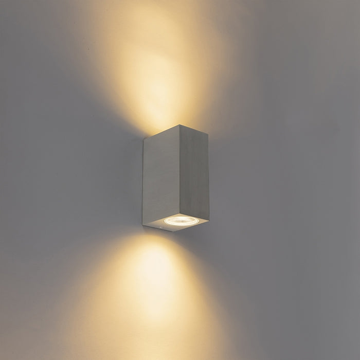 QAZQA Moderne wandlamp aluminium 2-lichts IP44 - Baleno