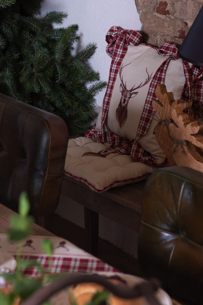 Clayre & Eef Stoelkussen Foam 40x40 cm Beige Rood Katoen Hert