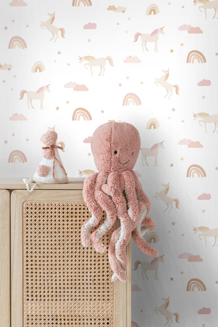 ESTAhome behang unicorns wit, zacht roze en okergeel - 53 cm x 10,05 m