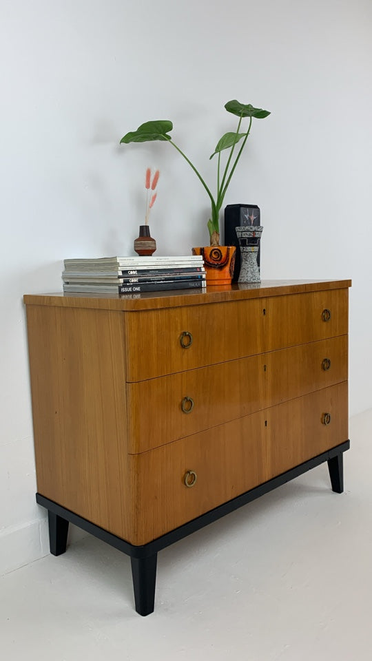 Reliving Scandinavisch Vintage Ladekast Haxar Commode