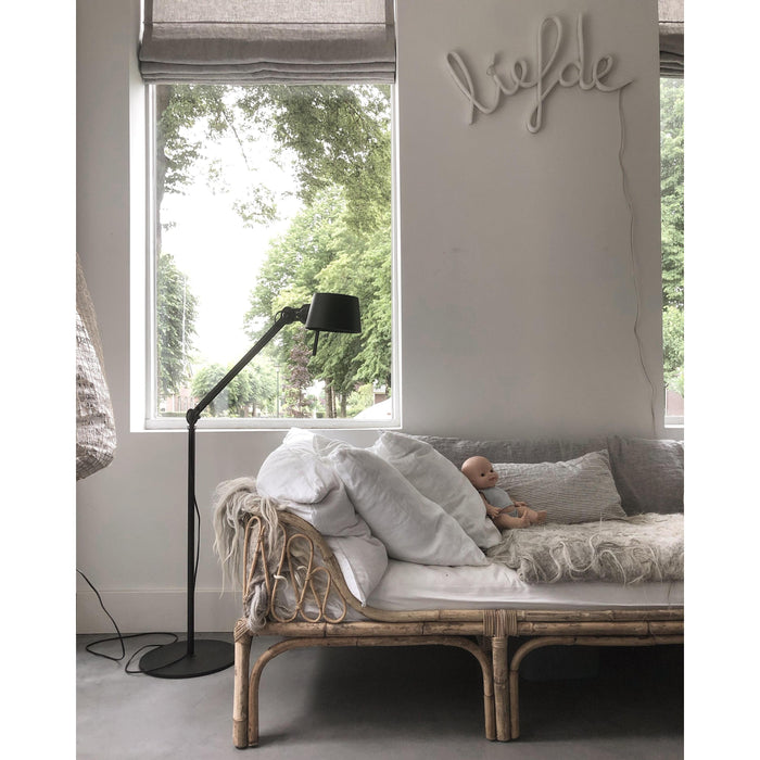 Tonone Bolt 1 Arm vloerlamp Smokey Black