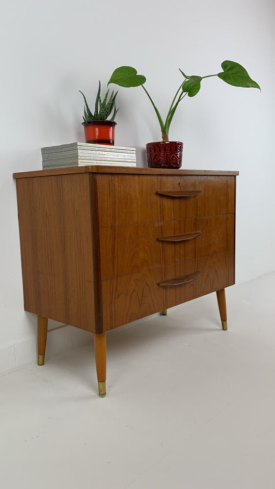 Reliving Scandinavisch Vintage Teakhouten Ladekast Lyseki  Commode