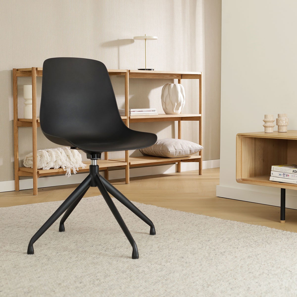 Nolon Nola-Pip Eetkamerstoel Zwart - Draaibaar - Zwart Onderstel