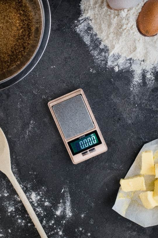 Taylor - Precisie Keukenweegschaal, Digitaal, 0.5 KG - Taylor | Pro