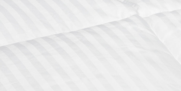 Polydaun LIV hoofdkussen 60x60 cm 800 gram fiberballs