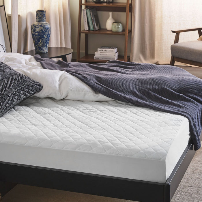 Beliani - PUMORI - Matrastopper - Wit 180 x 200 cm - Japara katoen