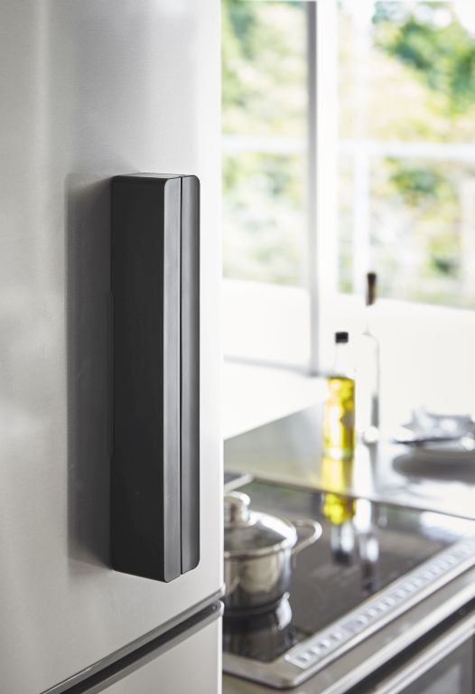 Yamazaki Magnetische Vershoudfolie Dispenser - Tower - Zwart