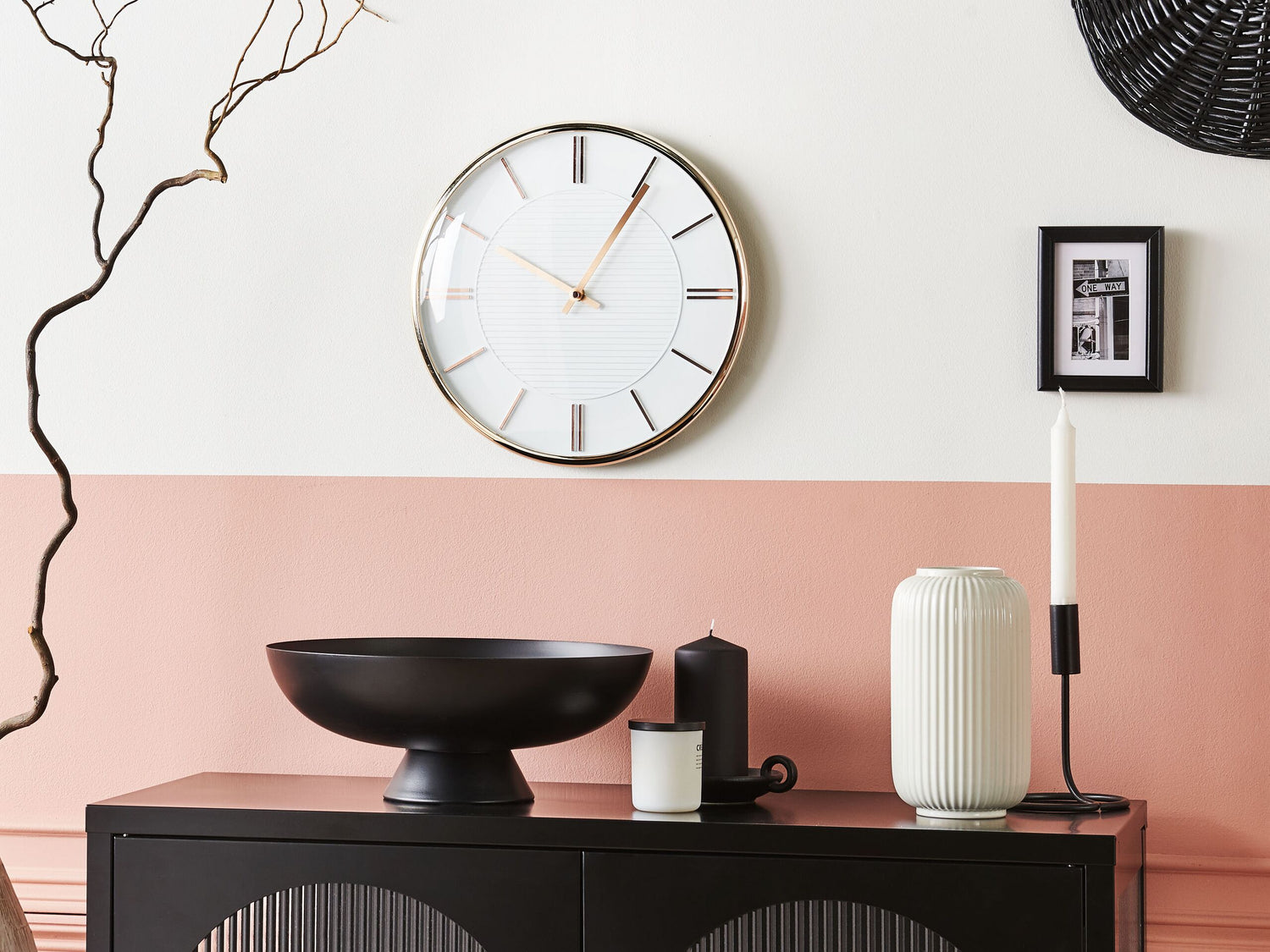 Beliani - DAROCA - Wandklok - Wit - Synthetisch materiaal