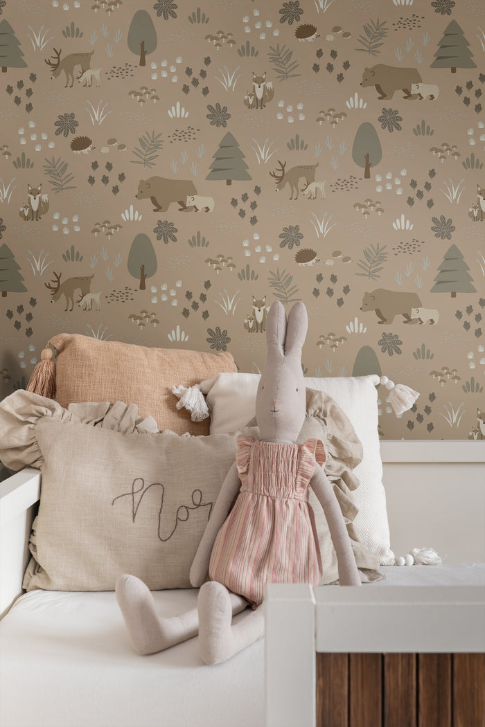 ESTAhome behang bos met bosdieren beige bruin - 0.53 x 10.05 m - 13941