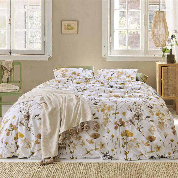 Ariadne at Home Flowerlove Dekbedovertrek 140 x 200/220 cm - Wit