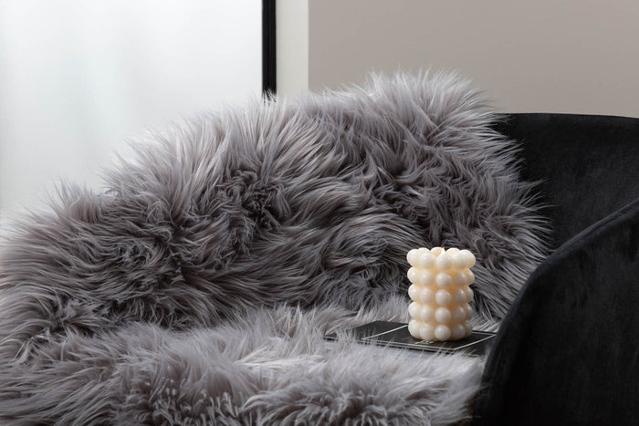 Hioshop Katy lamsvel geïmiteerd 90x60cm grijs.