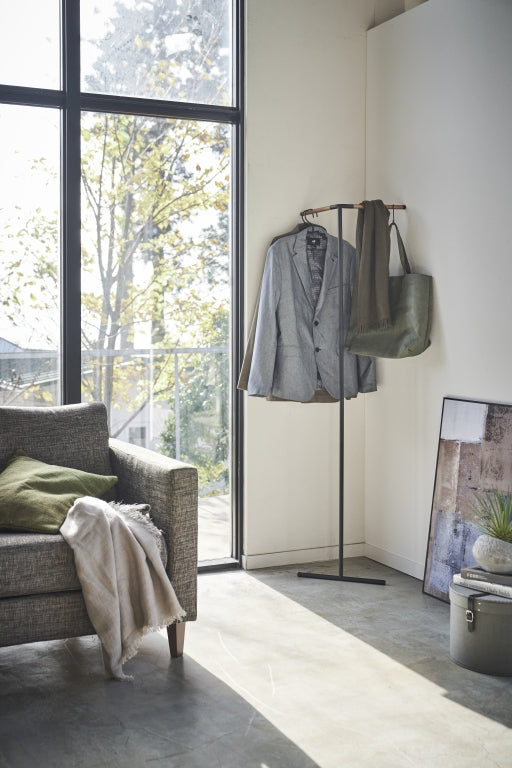 Yamazaki Leunende Hoekkapstok - Tower - Zwart