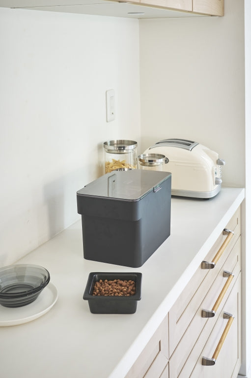 Yamazaki Huisdier Voedselcontainer - Tower - Zwart