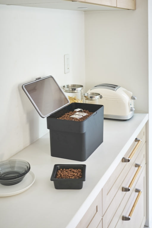 Yamazaki Huisdier Voedselcontainer - Tower - Zwart