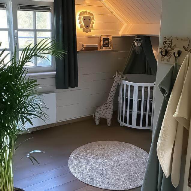 Houten wandlamp kinderkamer | Leeuw - blank