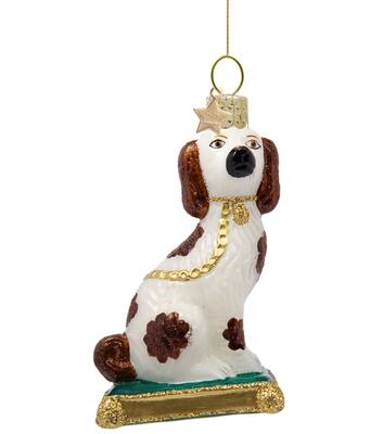 Vondels Glazen kerst decoratie Staffordshire hond met groen kussen
