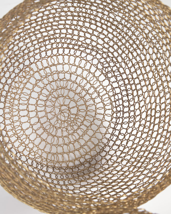 Kave Home - Xianara set van 2 metalen manden in mat gouden afwerking