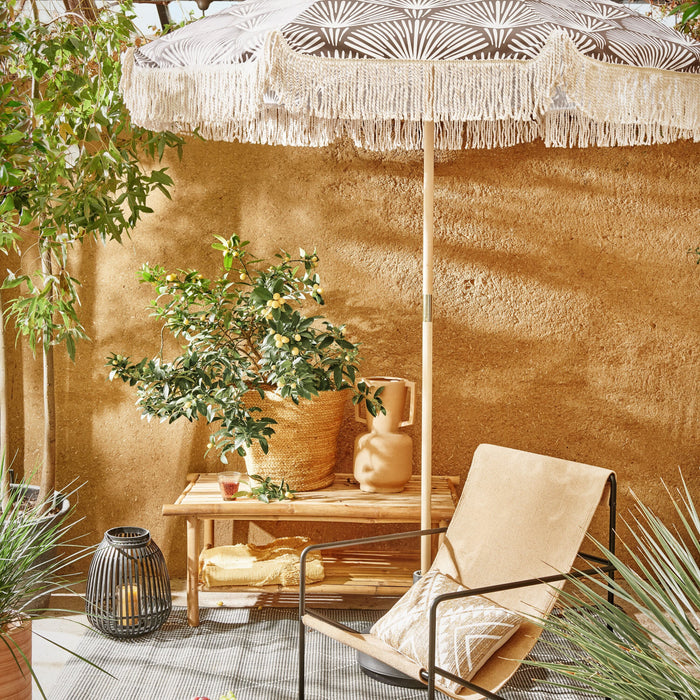 by fonQ basic Tassel Parasol Ø 200 cm - Shell Mokka