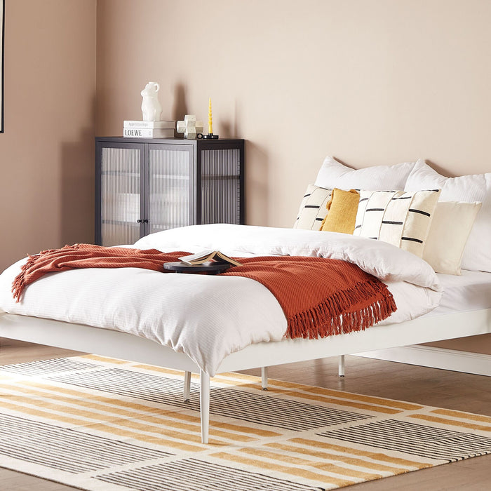 Beliani - VAURS - Tweepersoonsbed - Wit - 140 x 200 cm - Staal