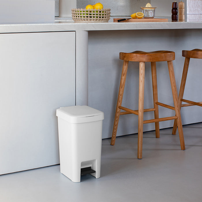 Brabantia StepUp Pedaalemmer - 16 L - Light Grey