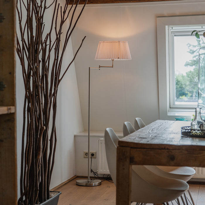 QAZQA Vloerlamp staal met witte plisse kap en verstelbare arm - Ladas