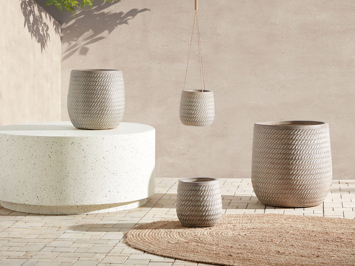 Beliani - LIVADIA - Bloempot - Taupe - 19 cm - Vezelklei