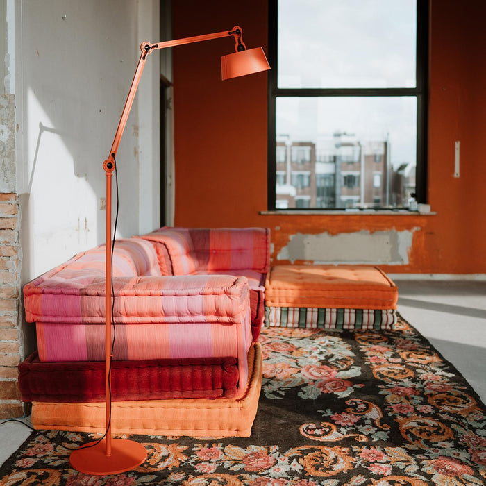 Bolt 2 Arm Long vloerlamp Daybreak Rose