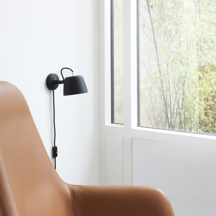 Normann Copenhagen Tub Wandlamp - Zwart