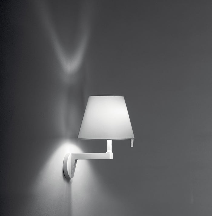 Melampo wandlamp met schakelaar aluminium