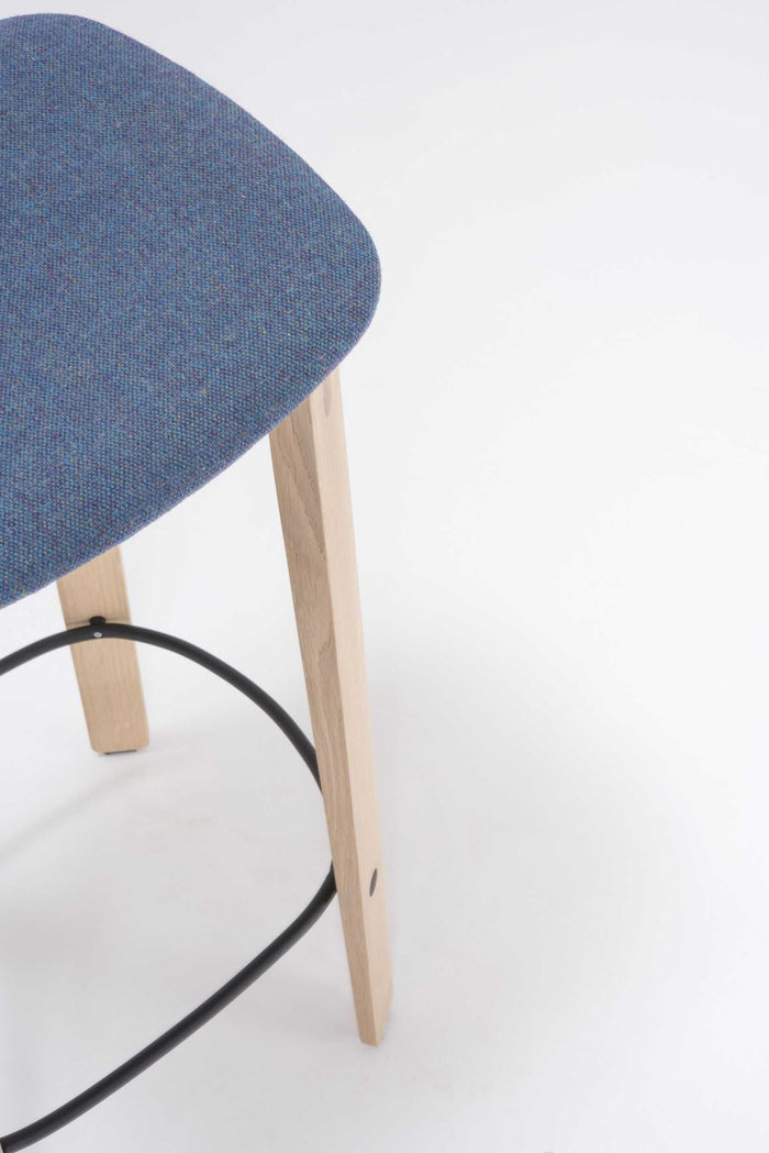 Nora barkruk zonder leuning whitewash Main Line Flax Russel