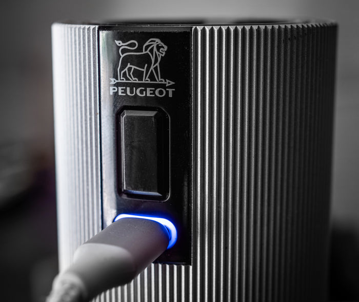 Peugeot Line Elektrisch pepermolen 15 cm - carbone