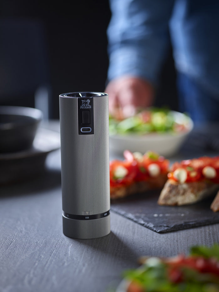 Peugeot Line Elektrisch pepermolen 15 cm - carbone