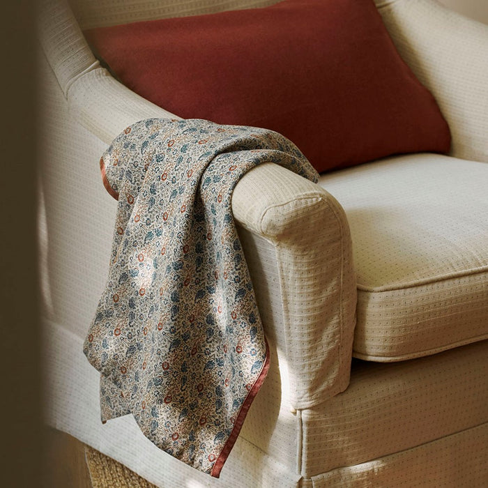 Laura Ashley Theedoek Oxblood Rood Daniela 50x70cm