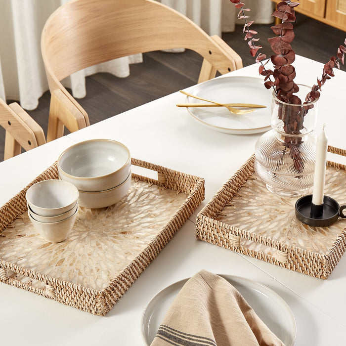 Beliani - NDEBELE - Dienblad - Lichtgrijs - Rotan