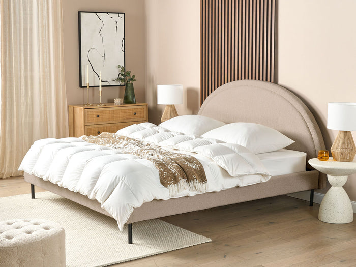 Beliani - MARGUT - Bed - Beige - 180 x 200 cm - Bouclé