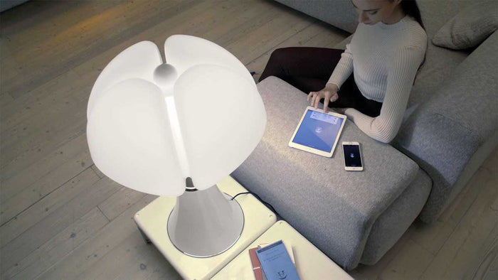 Martinelli Luce Pipistrello 4.0 vloer- en tafellamp LED tunable white