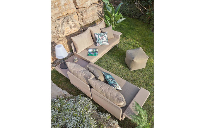 Kave Home - Zaltana outdoor hoekbank- en tafelset in mat bruin