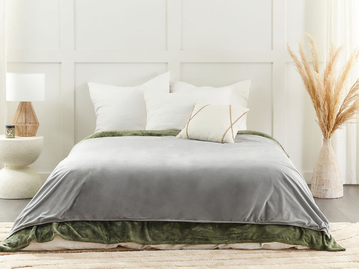 Beliani-RHEA-Verzwaringsdeken hoes-Grijs-150 x 200 cm-Polyester