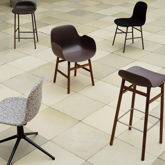 Normann Copenhagen Form Stoel met Armleuning - Staal - Bruin