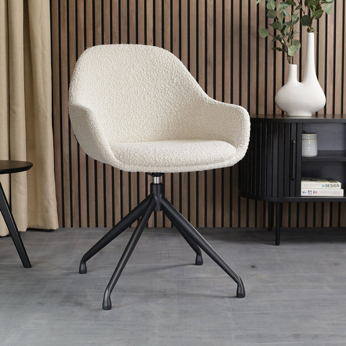Nolon Nola-Mae Eetkamerstoel Bouclé Beige - Draaibaar Zwart Onderstel
