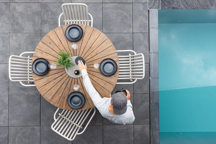 Rebellenclub Yucca Tuintafel - ø140cm - Hout