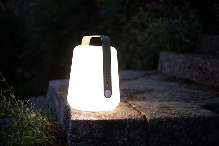 Fermob Balad outdoor tafellamp - H25 cm - Cérise noir - Mobiele lamp