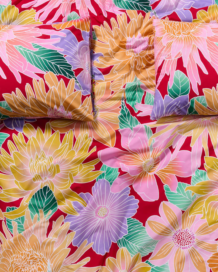 Essenza Flower fling Dekbedovertrek 200 x 220 cm - Happy red