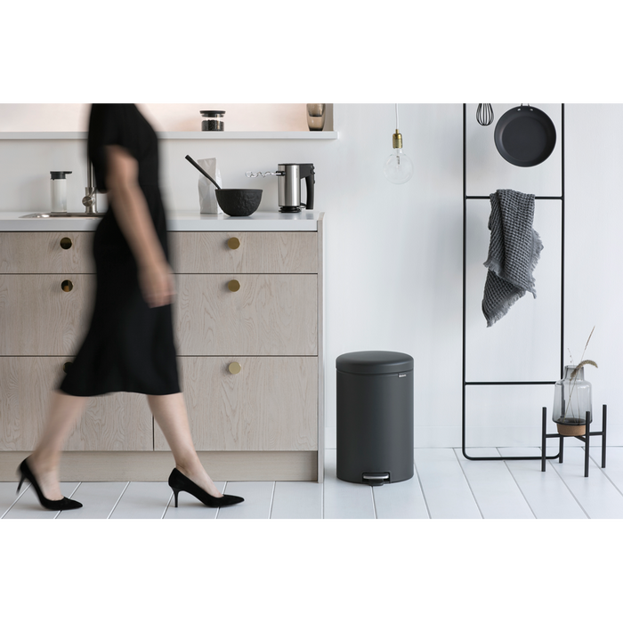 Brabantia NewIcon Pedaalemmer 20 L - Mineral Infinite Grey