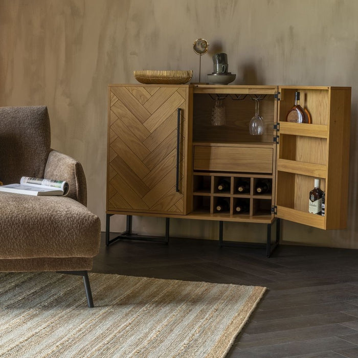 eikenhouten-dressoir-class-64278_1920.jpg (8201031) 