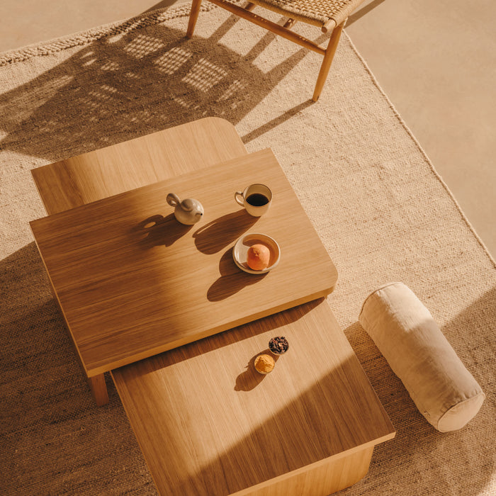 Kave Home - Oaq set van 2 salontafels in eiken fineer met natuurlijke