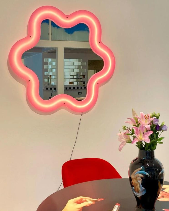 Seletti Supercurve Flower spiegel met verlichting 119x108 roze