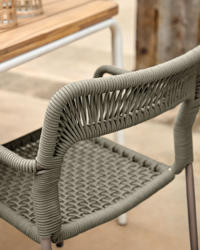 Kave Home - Cailin stoel in groen koord met gegalvaniseerde stalen