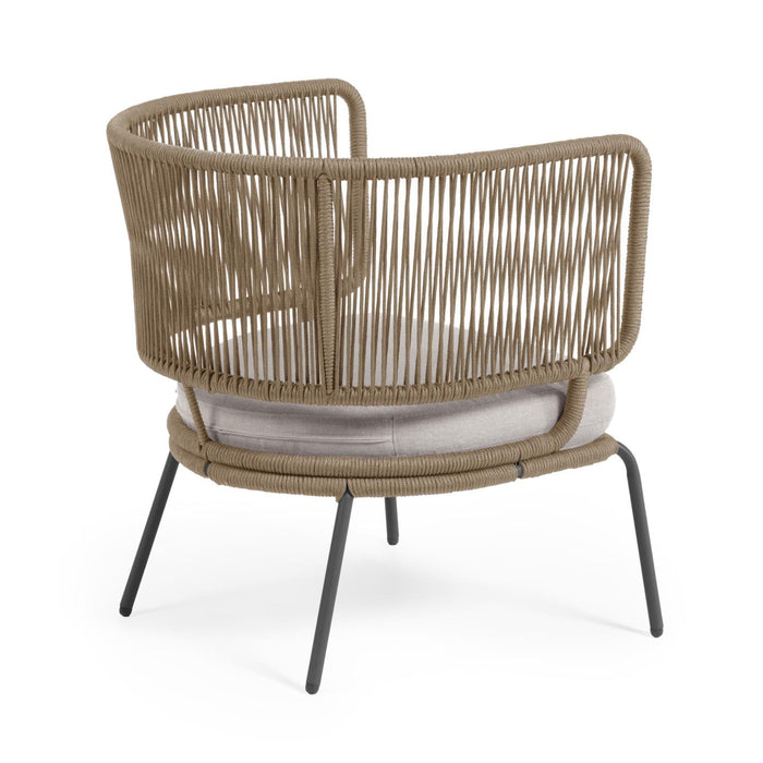 Kave Home - Nadin fauteuil in beige koord met gegalvaniseerde stalen